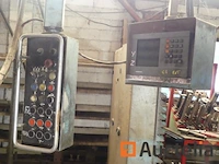 Huron ru 881 3-assige cnc universele freesmachine - afbeelding 12 van  18