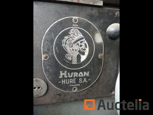 Huron ru 881 3-assige cnc universele freesmachine - afbeelding 13 van  18