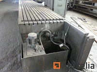 Huron ru 881 3-assige cnc universele freesmachine - afbeelding 14 van  18