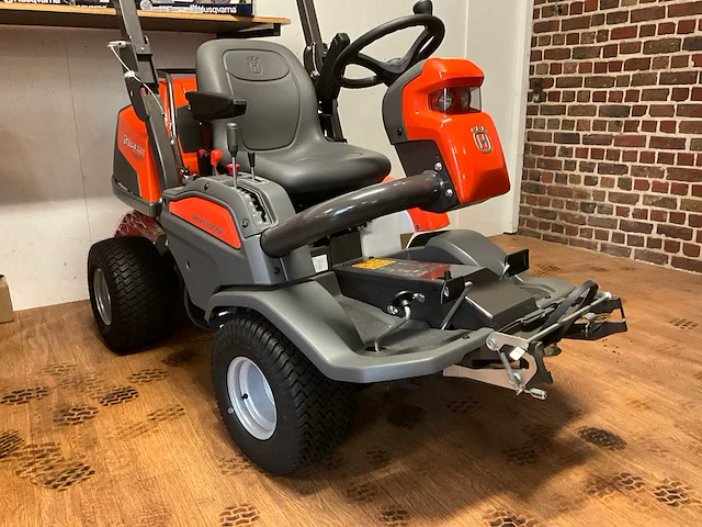 Husqvarna - 2021 - p524 efi - professionele zitmaaier zonder maaidek - afbeelding 1 van  16