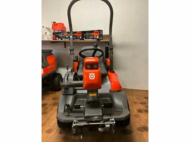 Husqvarna - 2021 - p524 efi - professionele zitmaaier zonder maaidek - afbeelding 13 van  16
