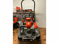 Husqvarna - 2021 - p524 efi - professionele zitmaaier zonder maaidek - afbeelding 13 van  16
