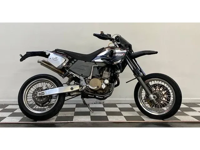 Husqvarna - 610 - bromfiets - afbeelding 5 van  10