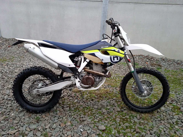 Husqvarna - fe 350 - motorfiets - afbeelding 3 van  9