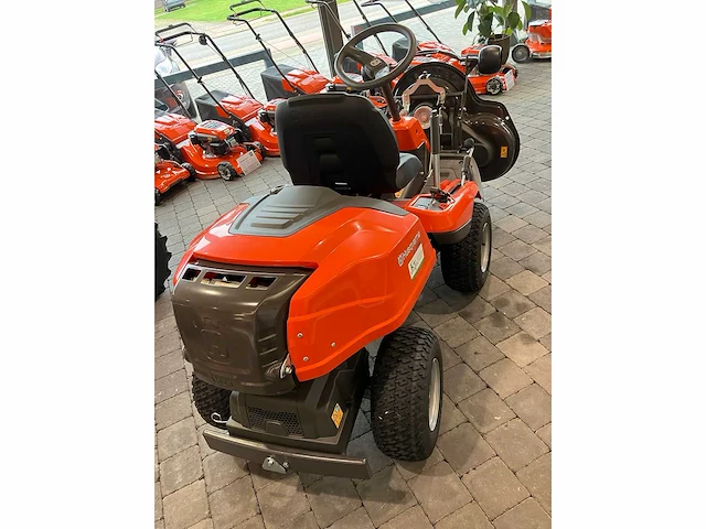 Husqvarna - r214c - zitmaaier - 2024 - afbeelding 4 van  4