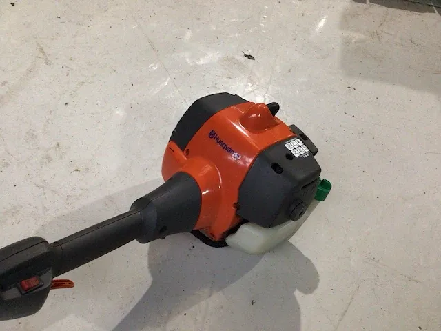 Husqvarna 128c bosmaaier - afbeelding 3 van  6