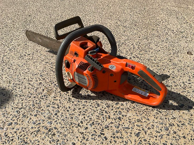 Husqvarna 339xp kettingzaag - afbeelding 2 van  6