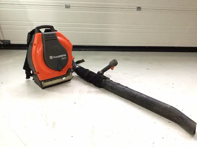 Husqvarna 356bt bladblazer ruggedragen - afbeelding 1 van  5