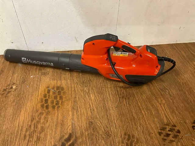 Husqvarna 536lib bladblazer 2016 + rugbatterij bli550 2021 + rugharnas - afbeelding 14 van  16