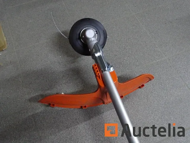 Husqvarna 553 rbx bosmaaier kop - afbeelding 4 van  7