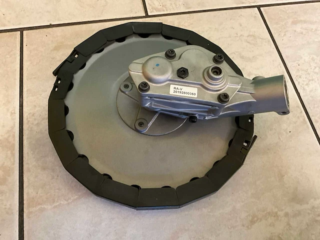 Husqvarna accessoires combi : sweeper sr 600 + knipschijf ra-v - afbeelding 7 van  8