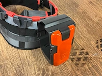 Husqvarna battery belt inclusief 2x batterij 40-b220x li-ion - afbeelding 9 van  10