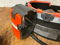 Husqvarna battery belt met adapter kit + 1x battery bli300 - afbeelding 6 van  8