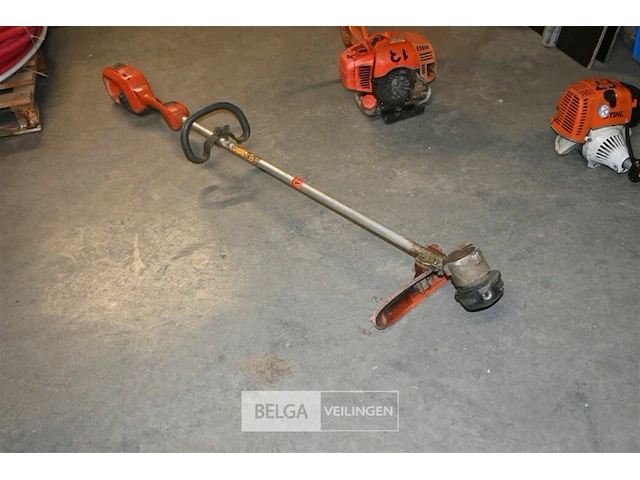 Husqvarna bosmaaier - afbeelding 1 van  4
