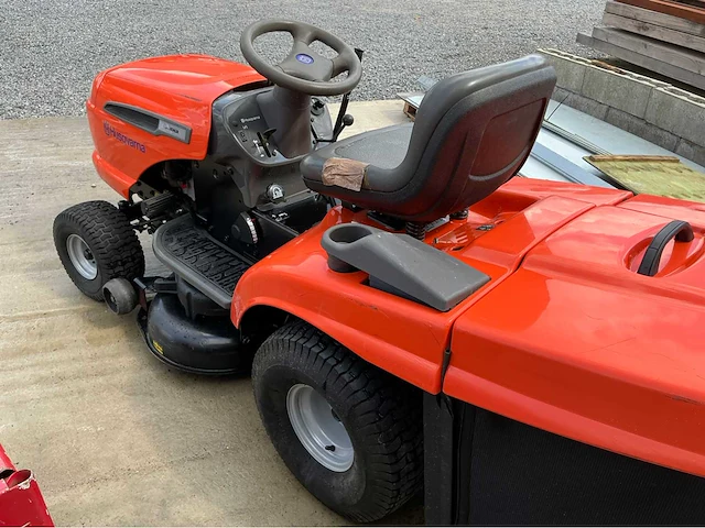 Husqvarna cth151 grasmaaier van het tractortype - afbeelding 9 van  13