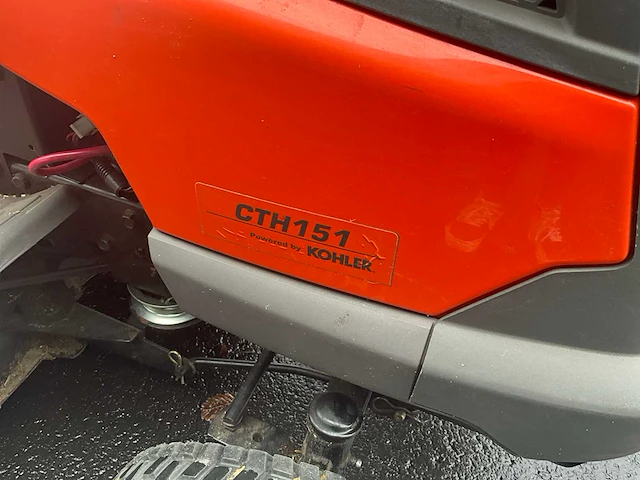 Husqvarna cth151 zitmaaier hydrostatisch - afbeelding 14 van  16