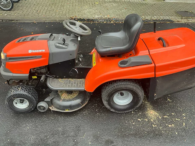 Husqvarna cth151 zitmaaier hydrostatisch - afbeelding 2 van  16
