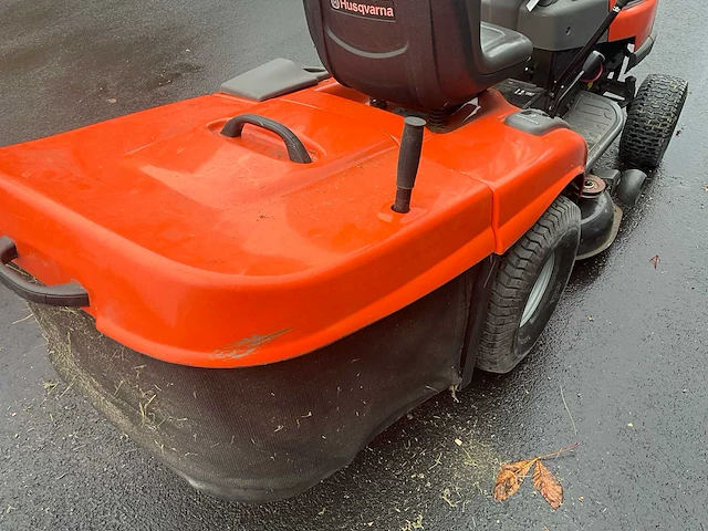 Husqvarna cth151 zitmaaier hydrostatisch - afbeelding 4 van  16