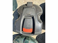 Husqvarna + gardena - divers - robot lawn mower - afbeelding 6 van  10