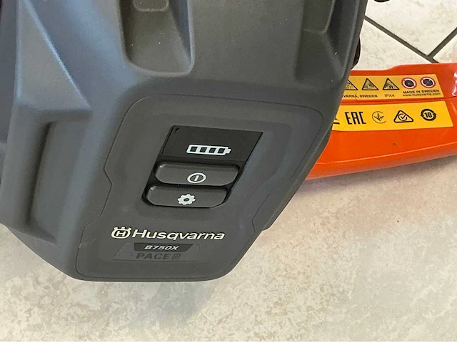 Husqvarna k1 pace 14” k1 pace b750 x accu doorslijper - afbeelding 2 van  15