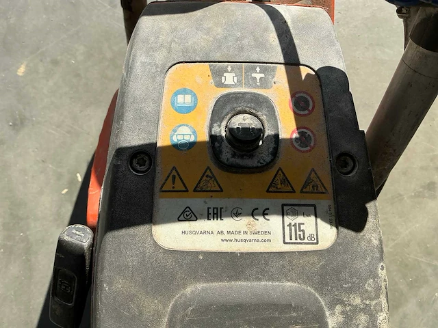 Husqvarna k970 slijpmachine - afbeelding 8 van  8