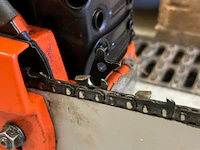 Husqvarna kettingzaag - afbeelding 4 van  7