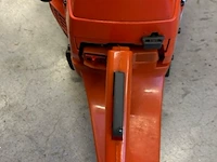 Husqvarna kettingzaag - afbeelding 6 van  7