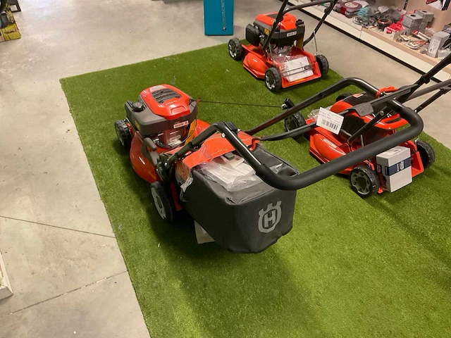 Husqvarna lc247 grasmaaier - afbeelding 9 van  11