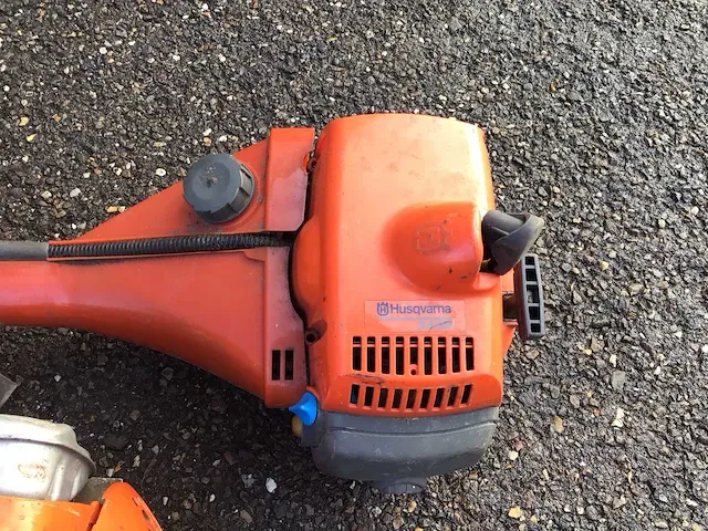 Husqvarna partij benzine bosmaaier (4x) - afbeelding 6 van  8