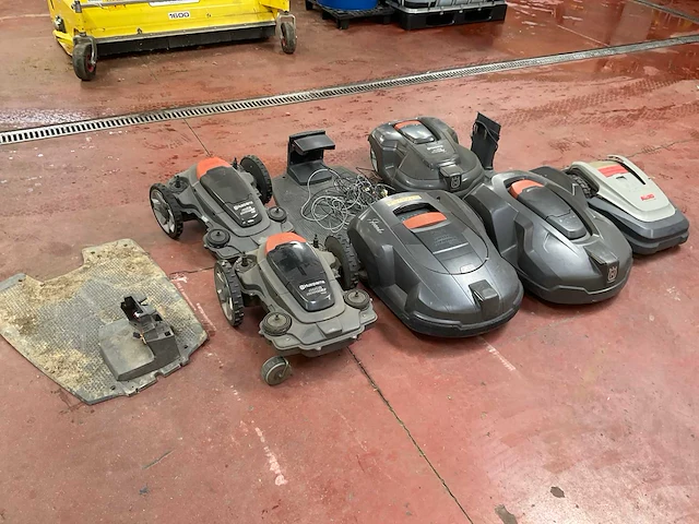 Husqvarna robotmaaier (6x) - afbeelding 2 van  9
