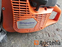 Husqvarna thermische motorvloerkettingzaag - afbeelding 1 van  7