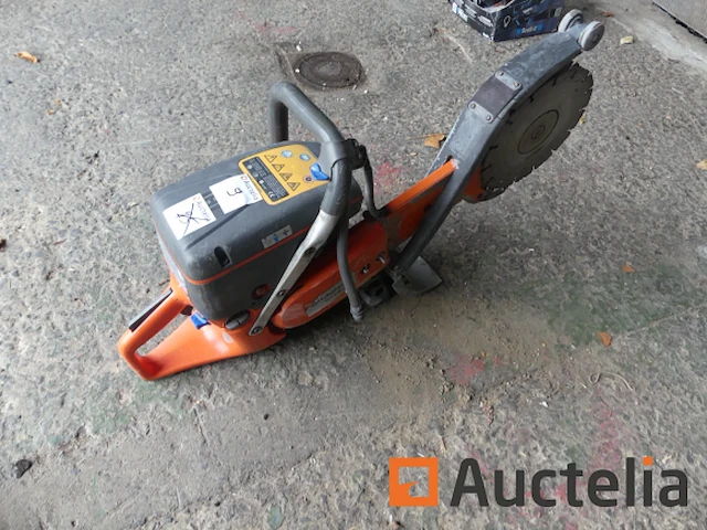 Husqvarna thermische motorvloerkettingzaag - afbeelding 2 van  7