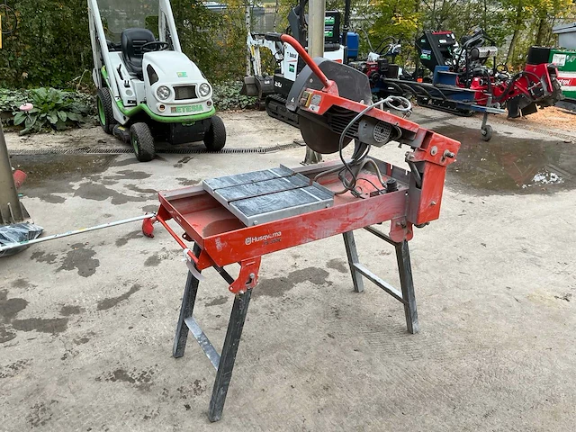 Husqvarna ts350e wateraangedreven snijtafel - afbeelding 6 van  14