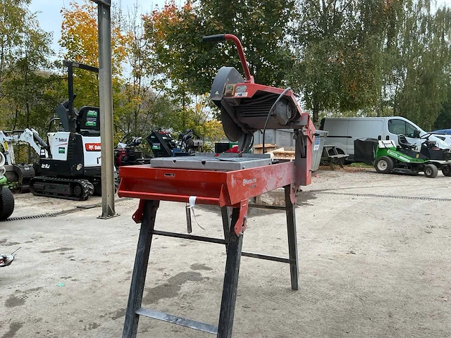 Husqvarna ts350e wateraangedreven snijtafel - afbeelding 12 van  14