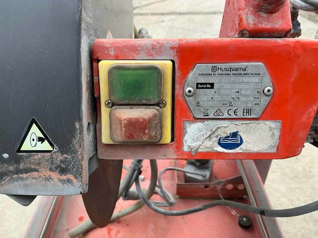 Husqvarna ts350e wateraangedreven snijtafel - afbeelding 13 van  14