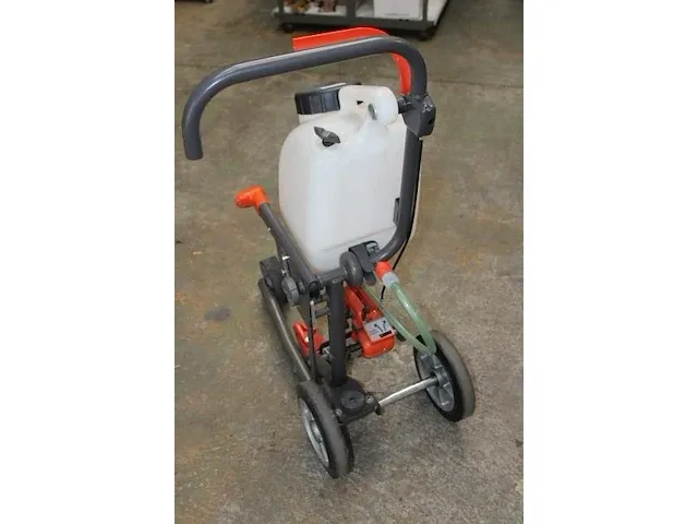 'husqvarna zaagtrolley kv750 (met watertank) - afbeelding 4 van  4