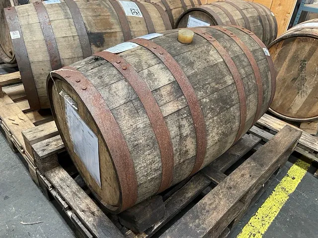 Huten vat bier - afbeelding 1 van  12