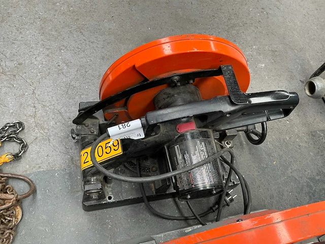 Huvema afkortcirkelzaagmachine - afbeelding 2 van  4
