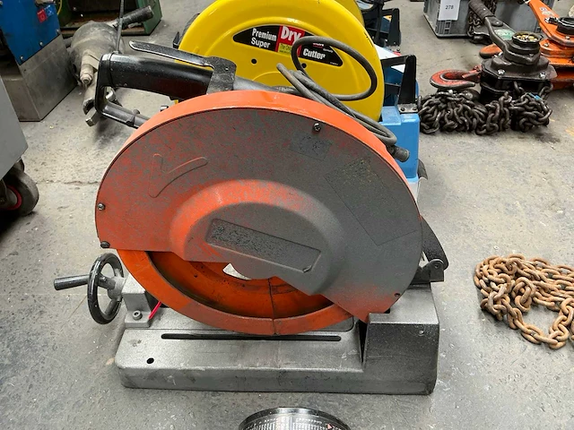 Huvema afkortcirkelzaagmachine - afbeelding 1 van  3