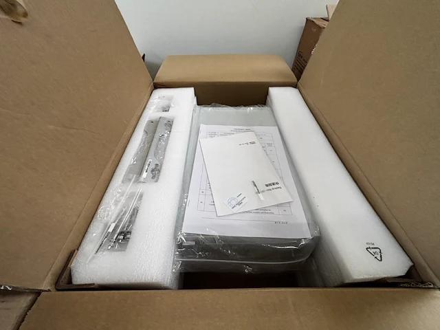 Huwaei backup box - afbeelding 1 van  2
