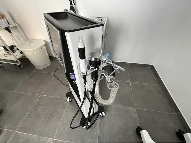 Hydrajet luxury skinbooster - afbeelding 5 van  5
