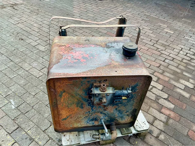 Hydrauliek tank opslag - afbeelding 4 van  5