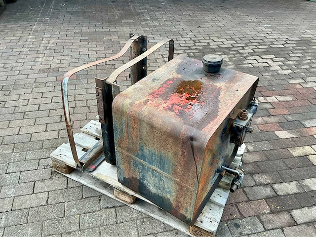 Hydrauliek tank opslag - afbeelding 5 van  5