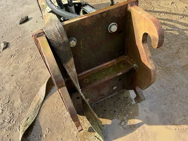 Hydraulische betonbreker - afbeelding 3 van  7