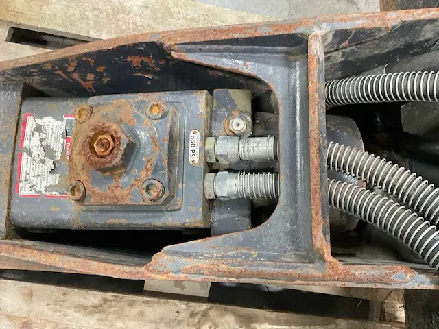 Hydraulische breekhamer voor schranklader - afbeelding 7 van  7