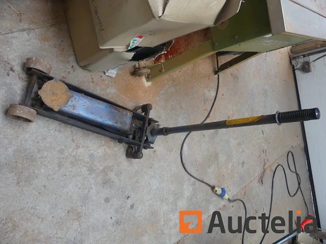 Hydraulische garagekrik 1500 kg - afbeelding 5 van  7