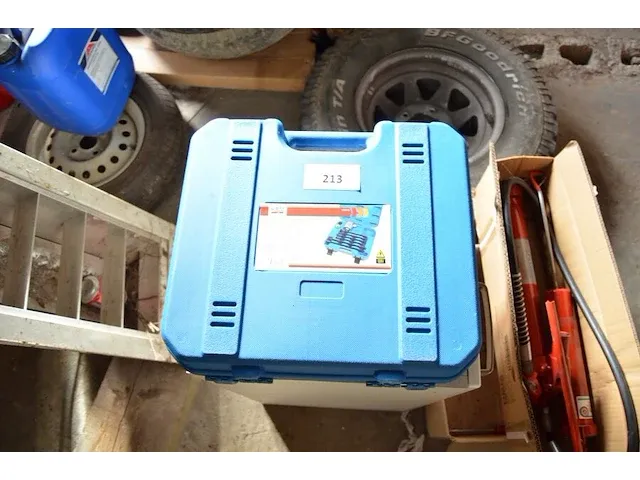 Hydraulische gloeibougie verwijder set hbm, uitdeukset hbm 10 ton - afbeelding 3 van  7