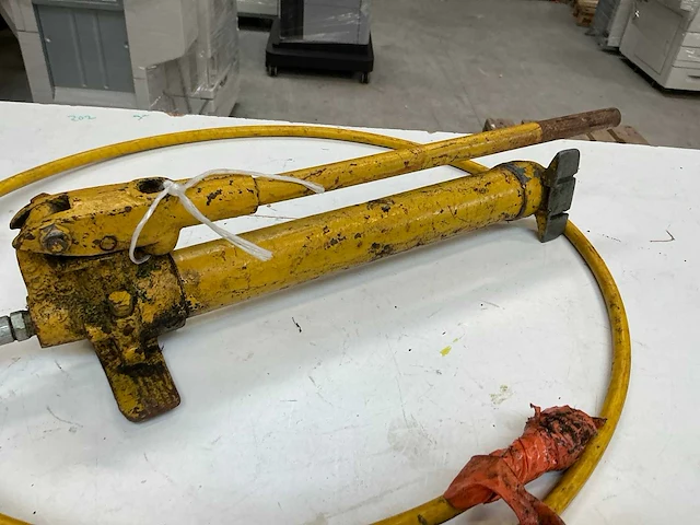 Hydraulische handpomp - afbeelding 2 van  3