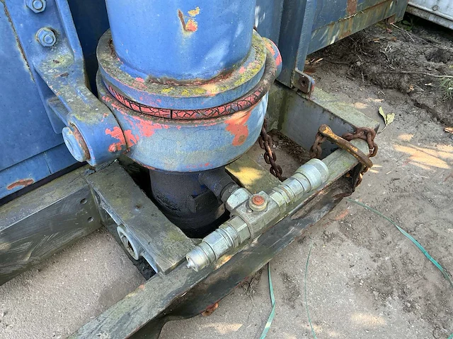 Hydraulische kiepcontainer voor vrachtwagen/containerchassis 20" - afbeelding 6 van  7