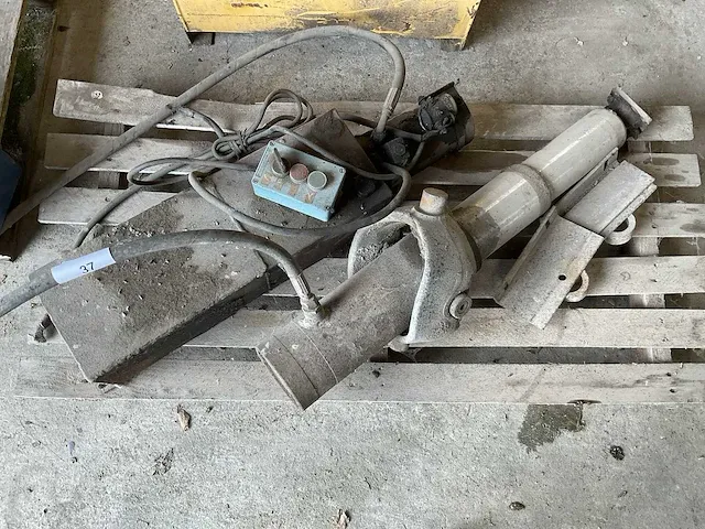 Hydraulische kipcilinder - afbeelding 2 van  2